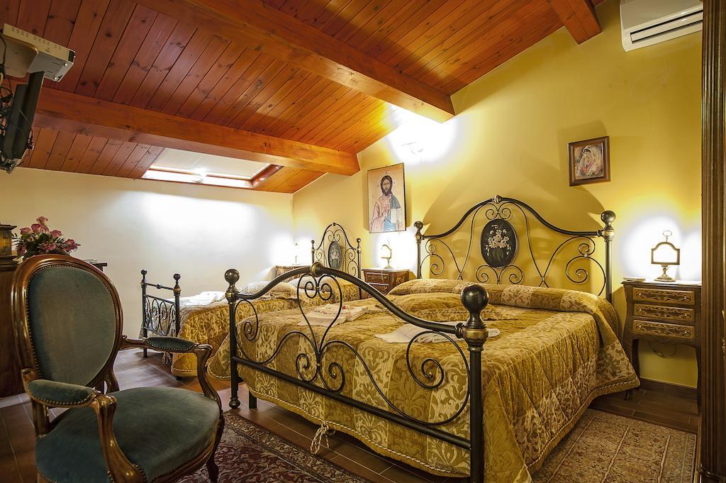 B&B La Ginestra Civita Room photo